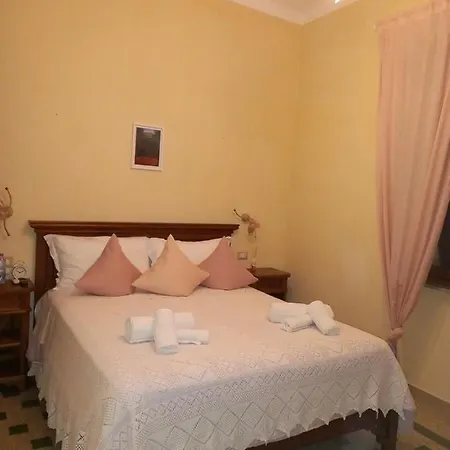 Nocleg ze śniadaniem Melany Vicino Centro Lukka