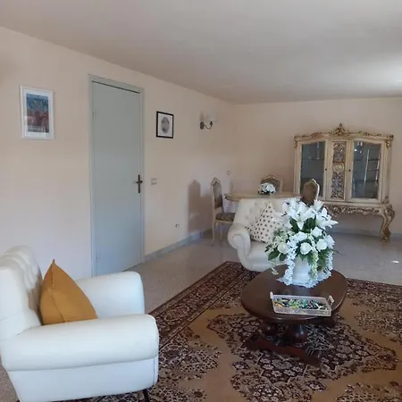 Melany Vicino Centro Nocleg ze śniadaniem