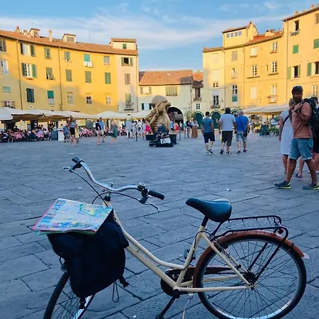 Melany Vicino Centro Bed & Breakfast Lucca