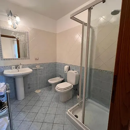 Melany Vicino Centro Nocleg ze śniadaniem 3*