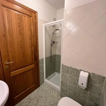 Nocleg ze śniadaniem Melany Vicino Centro Lukka