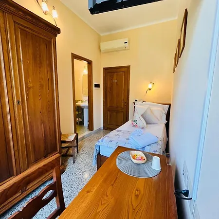 Melany Vicino Centro 3* Lukka