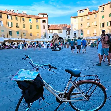 Melany Vicino Centro Bed & Breakfast Lucca